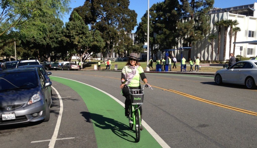 Friend of the blog, Santa Monica Spoke’s Cynthia Rose, was pretty happy about the new system!